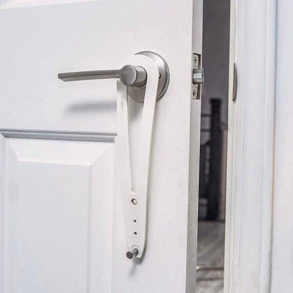 Cat Feeding Door Seam File Anti-collision Can Control The Size Dog Pet Supplies - Image 2